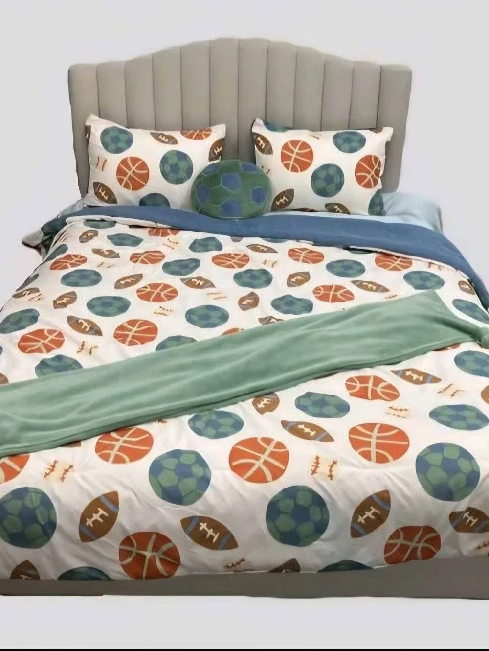 NEW Full/Queen 5pc Sports  Bedding Set - Pillowfort Throw And Pillow Included